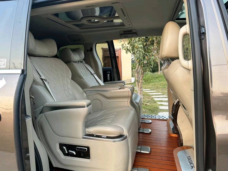 徐州17年别克GL86