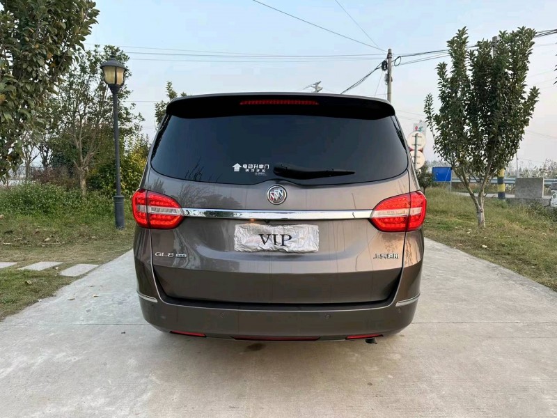 徐州17年别克GL810