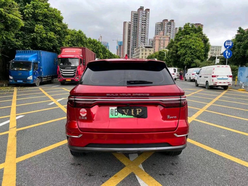 深圳20年比亚迪宋9