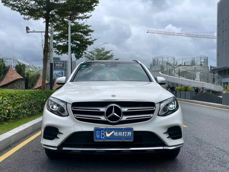 广州19年奔驰GLC1