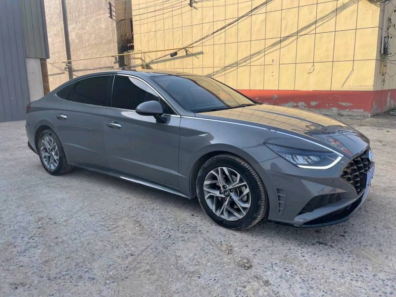 保定21年现代索纳塔十3