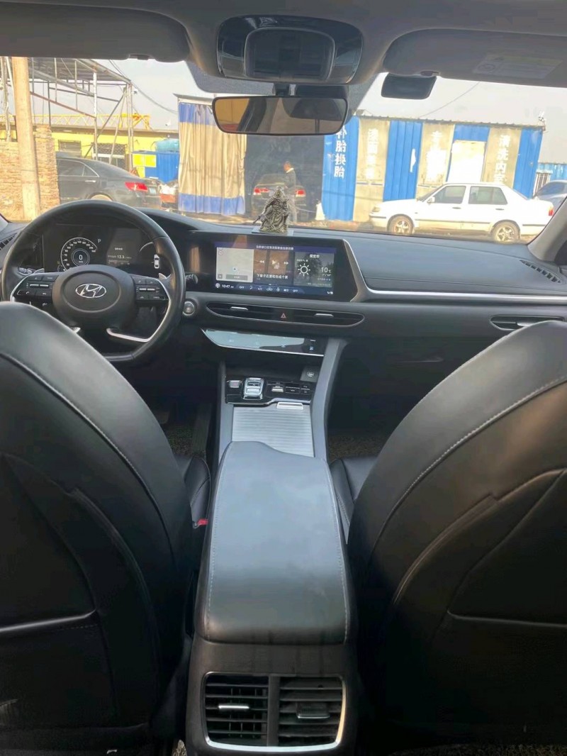 保定21年现代索纳塔十6