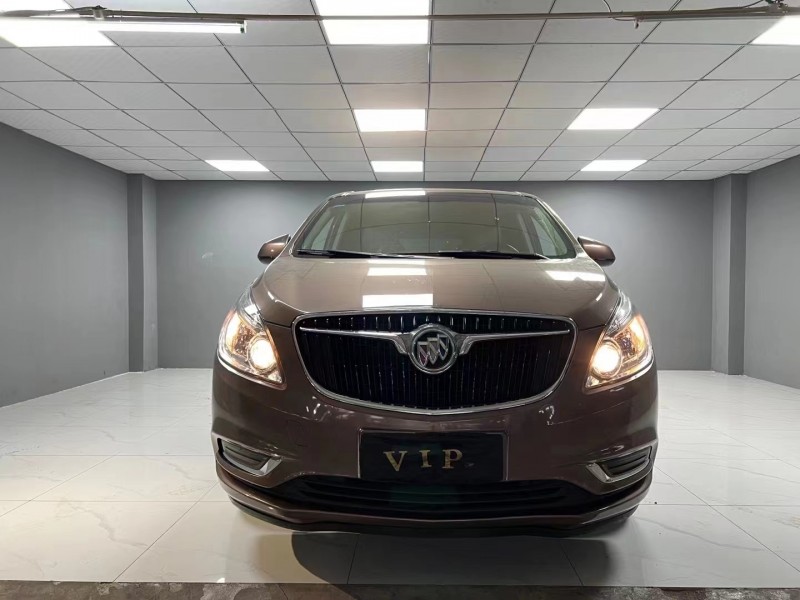 成都19年别克GL81