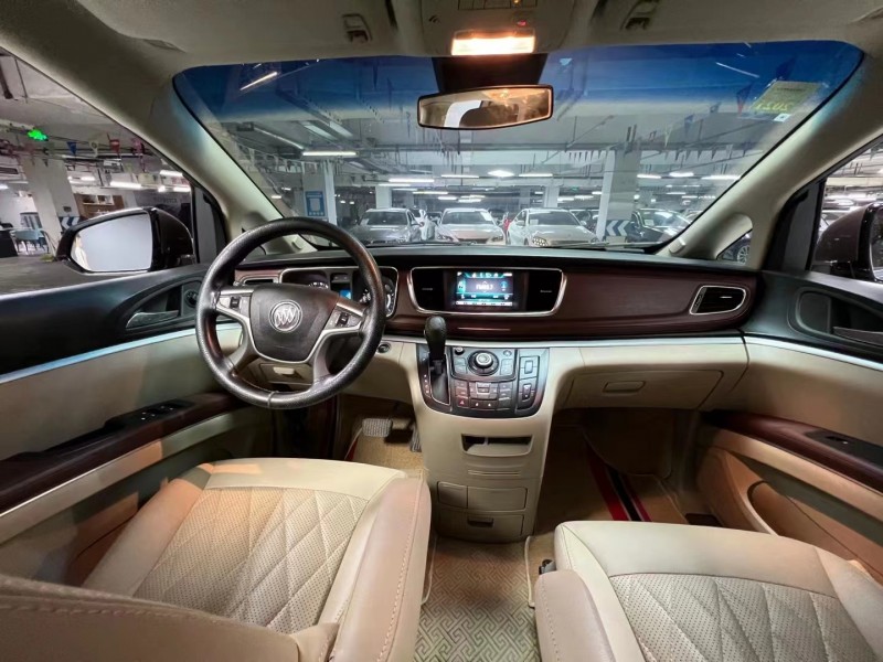 成都19年别克GL84