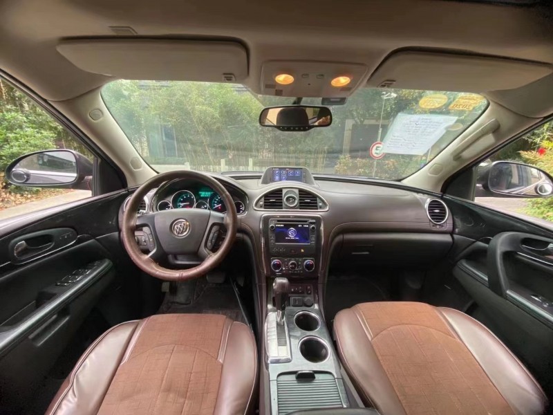 成都16年别克昂科雷6