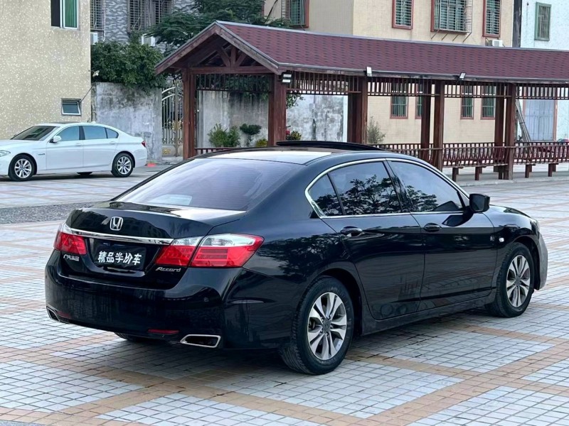 珠海16年本田雅阁5