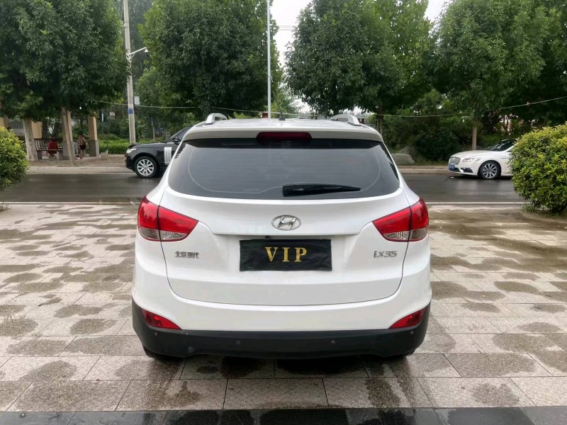 济南16年现代ix359
