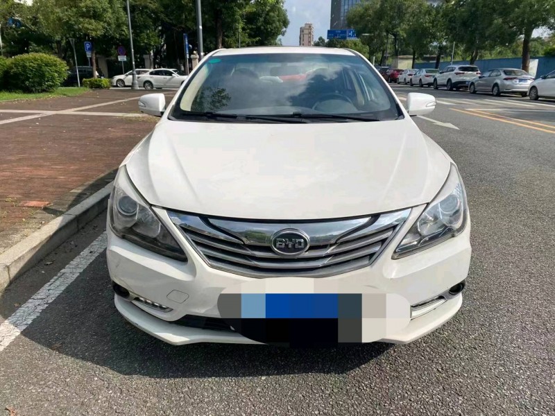 汕头15年比亚迪速锐1