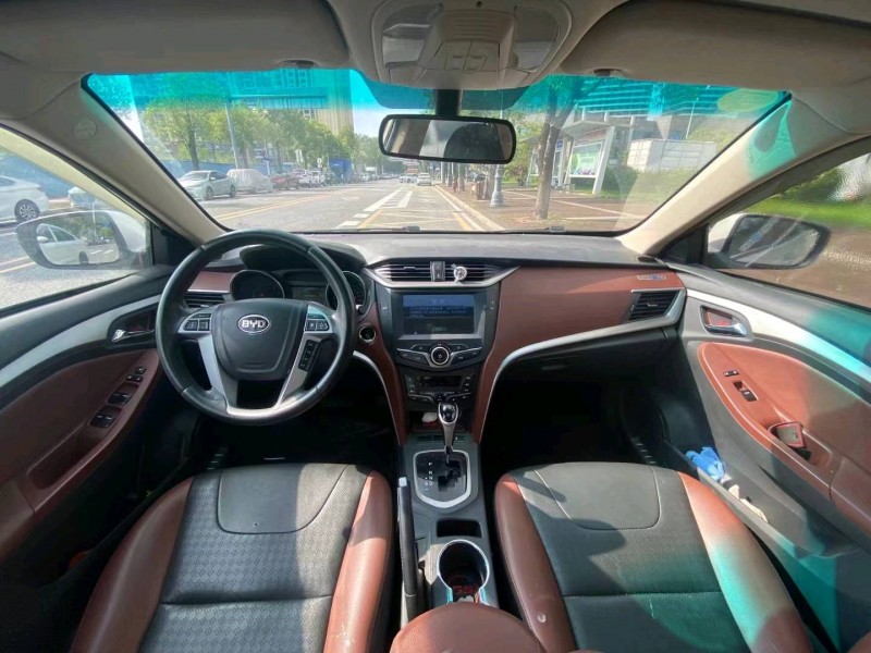 汕头15年比亚迪速锐9