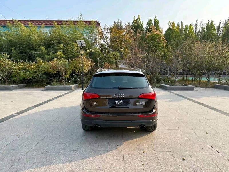 济南14年奥迪Q58