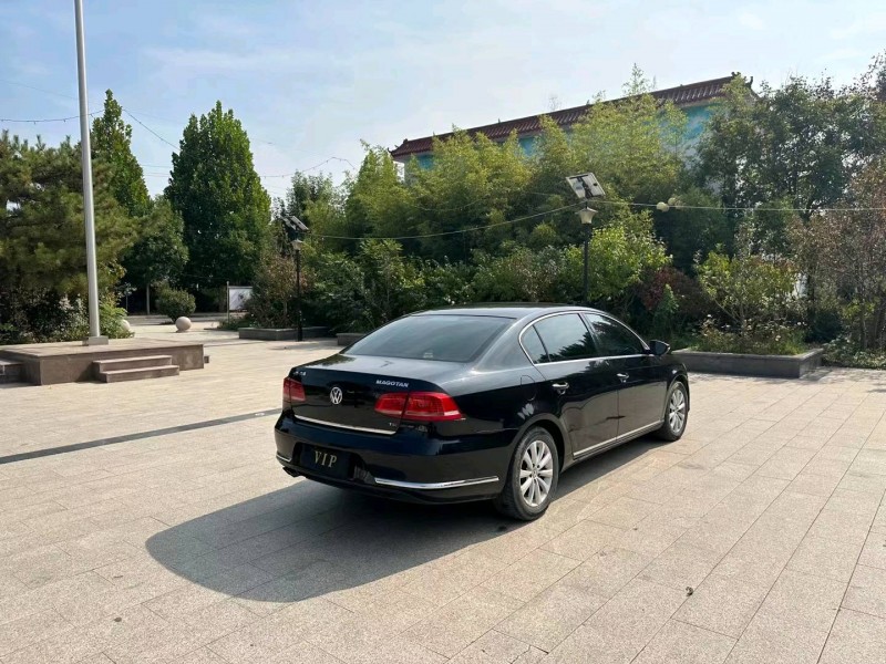 济南16年大众迈腾6