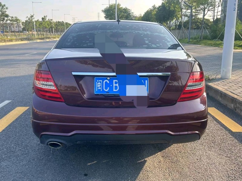 深圳14年奔驰C8