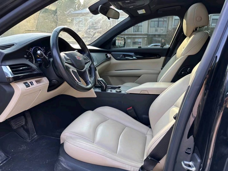 济南19年凯迪拉克CT64