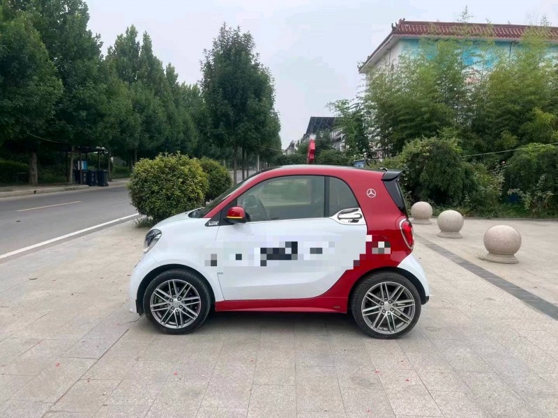 济南18年奔驰smart8