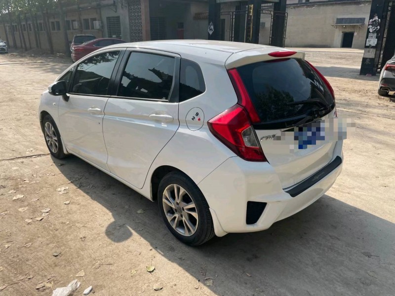 保定16年本田飞度4