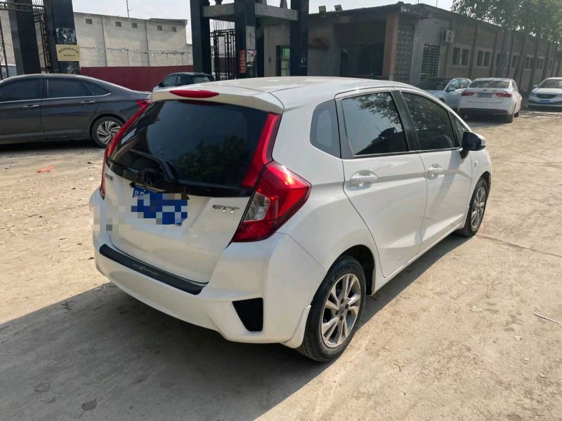 保定16年本田飞度5