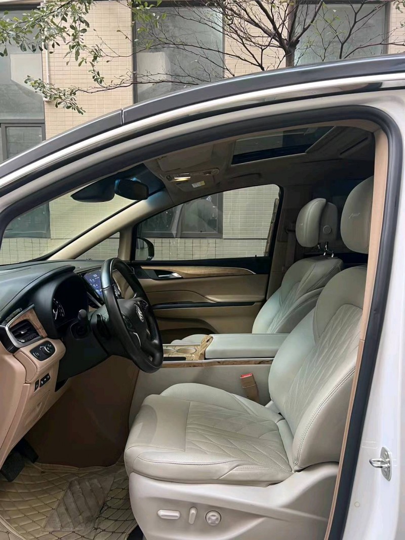 佛山19年别克GL84