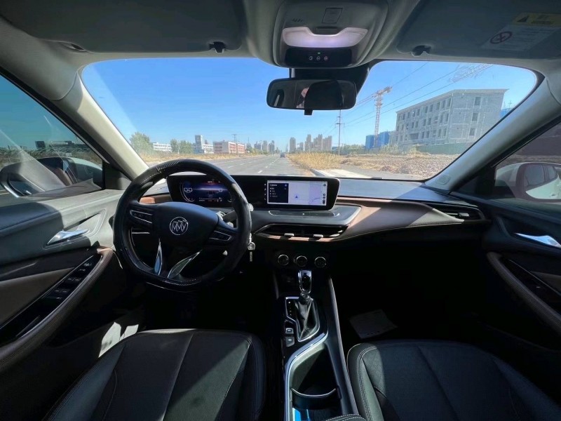 青岛21年别克威朗4