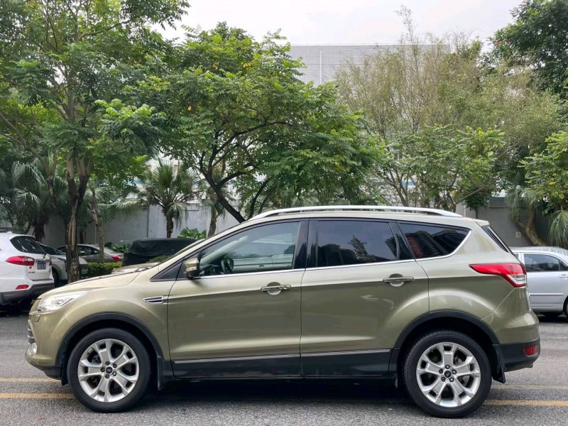 深圳15年福特翼虎8