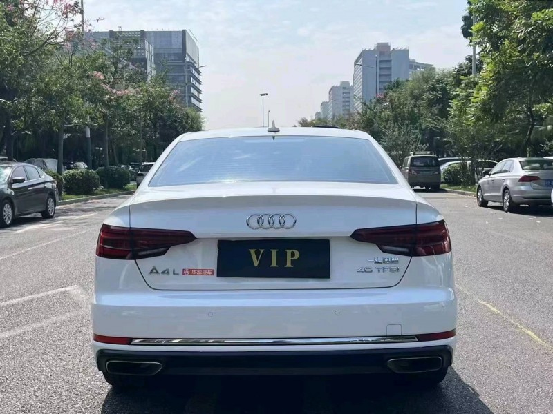 广州19年奥迪A4L9