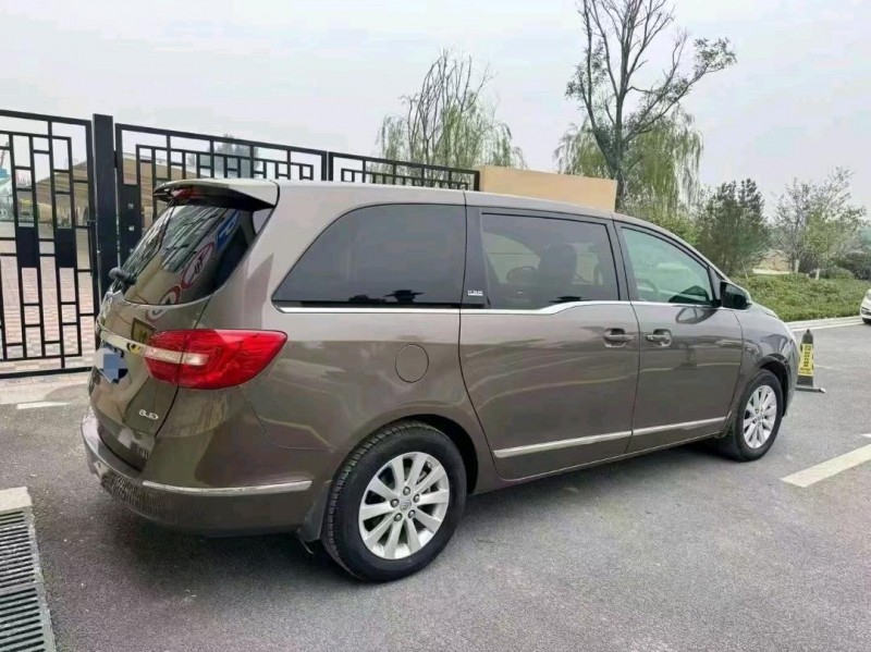 淄博15年别克GL89