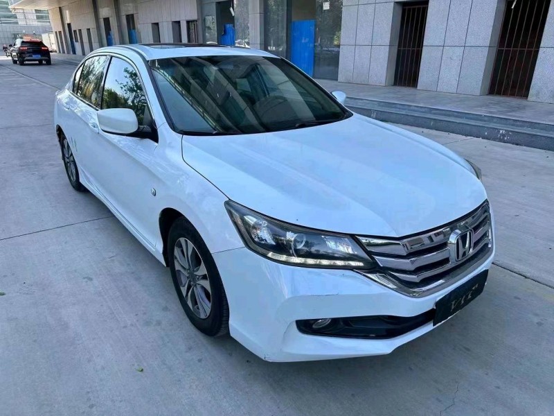 济宁14年本田雅阁9