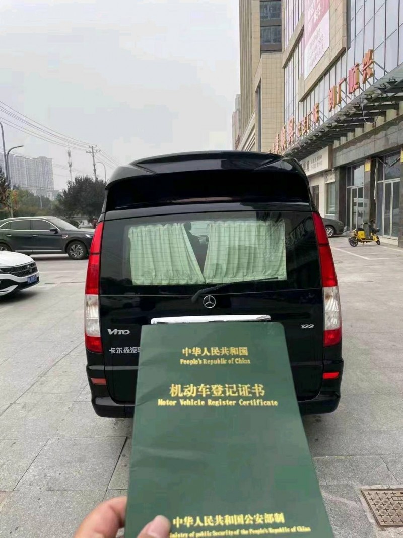 淮南15年奔驰威霆8