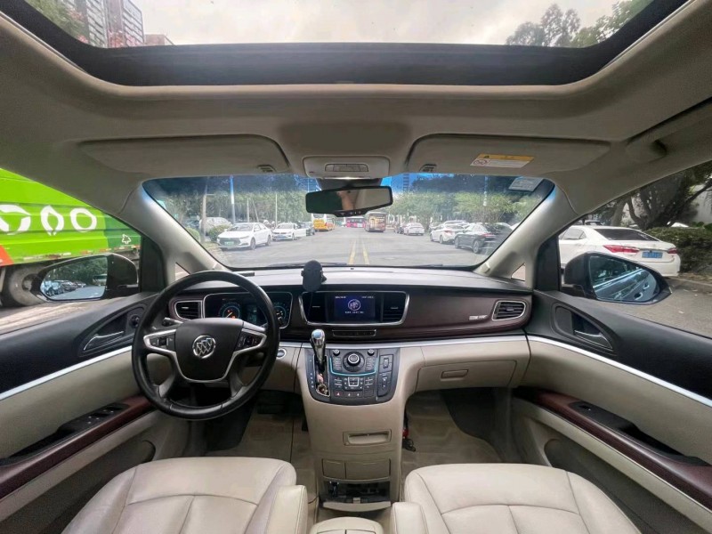 深圳16年别克GL88