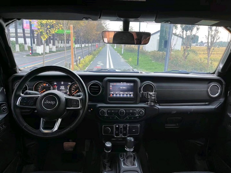 杭州19年Jeep牧馬人8