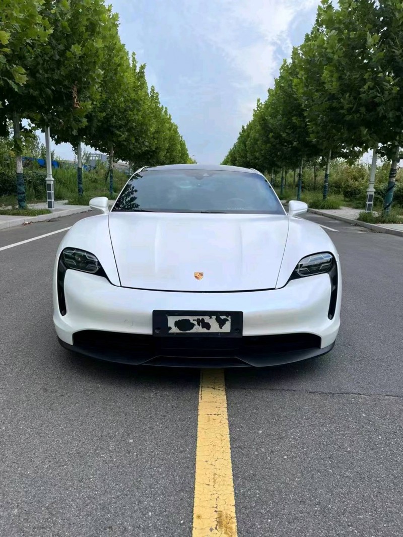 徐州22年保时捷Taycan1