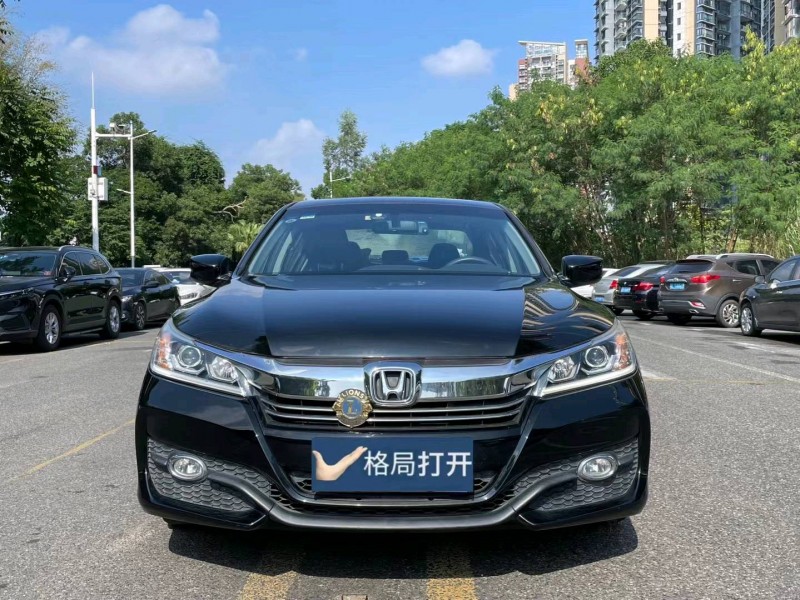 深圳18年本田雅阁1