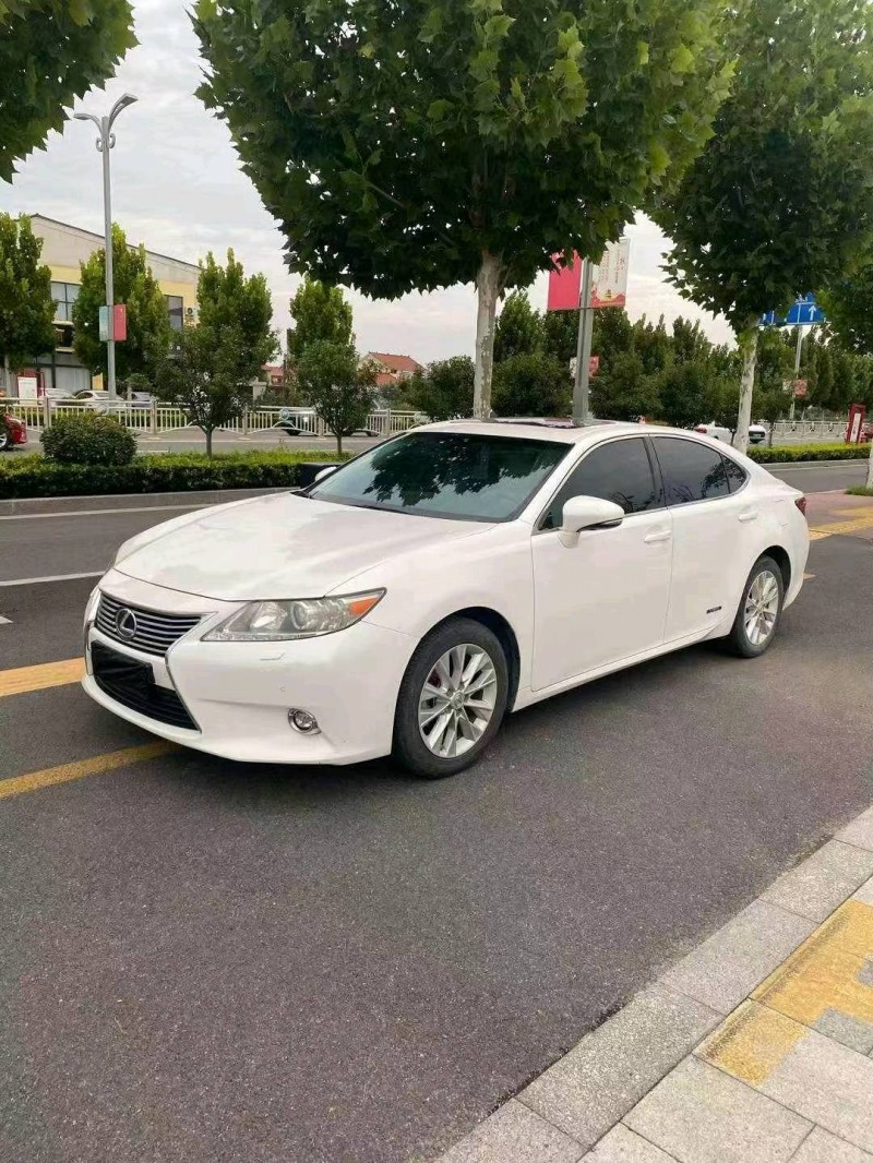 东营14年雷克萨斯ES2