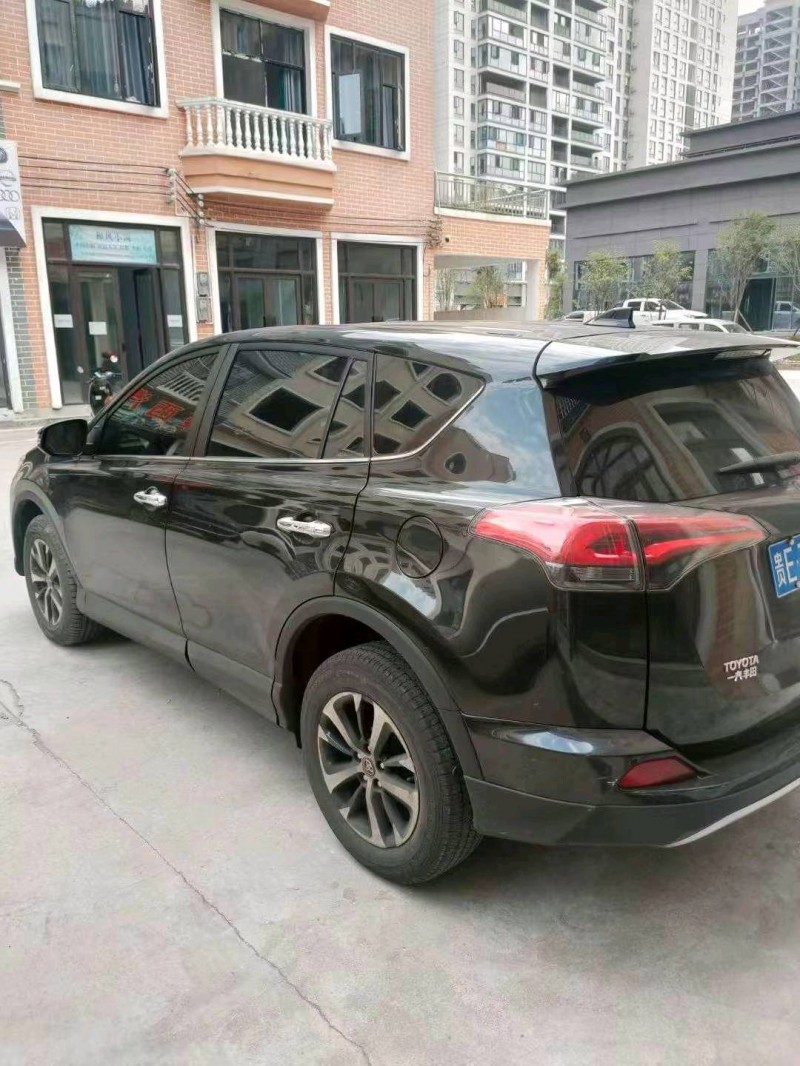 六盤水17年豐田RAV45