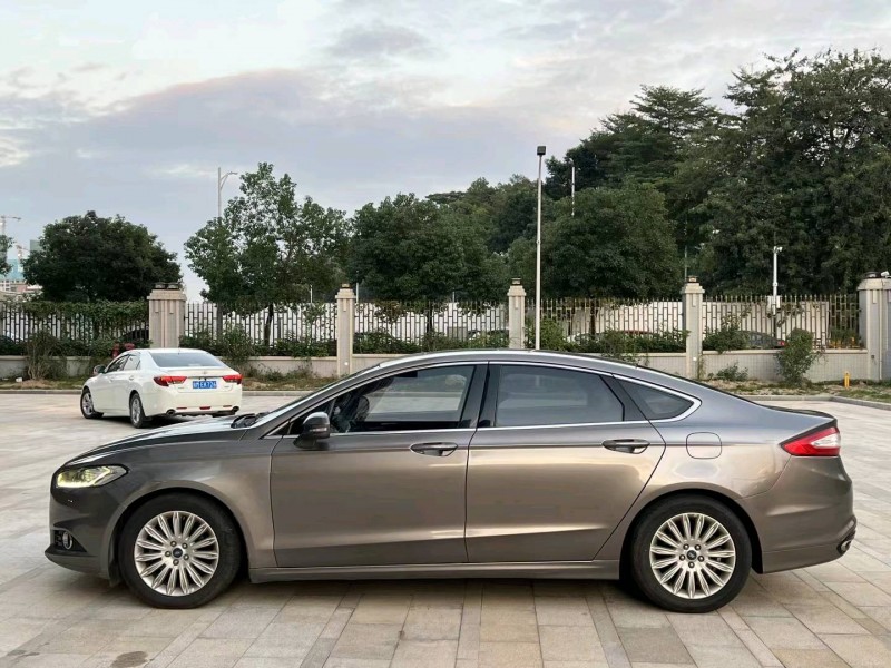 深圳13年福特蒙迪欧8