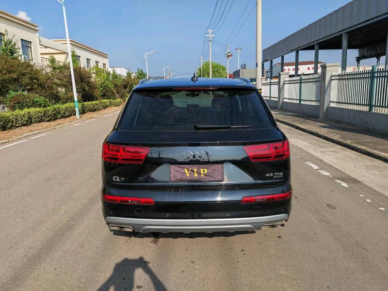 蚌埠19年奧迪Q79