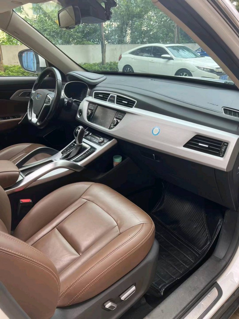 佛山17年吉利博越4