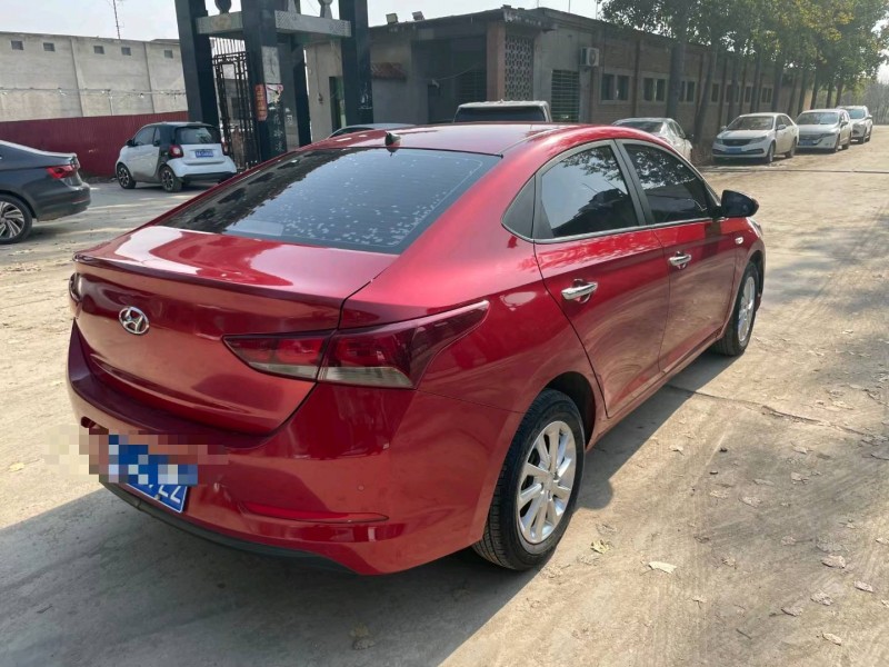 保定19年现代瑞纳7