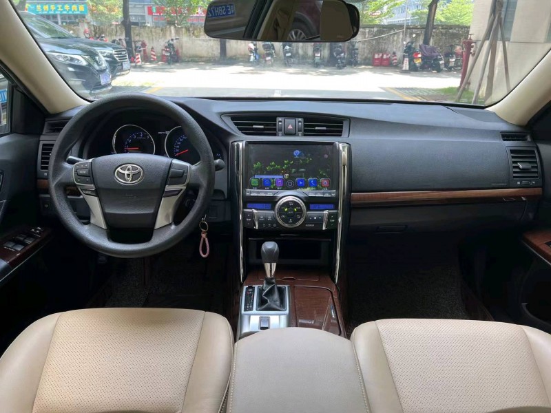 佛山16年丰田锐志7