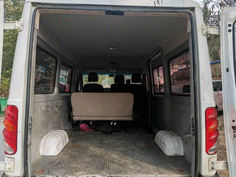 保定17年依维柯Power Daily4