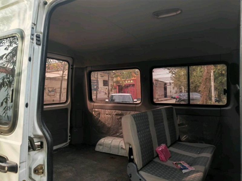 保定17年依维柯Power Daily6