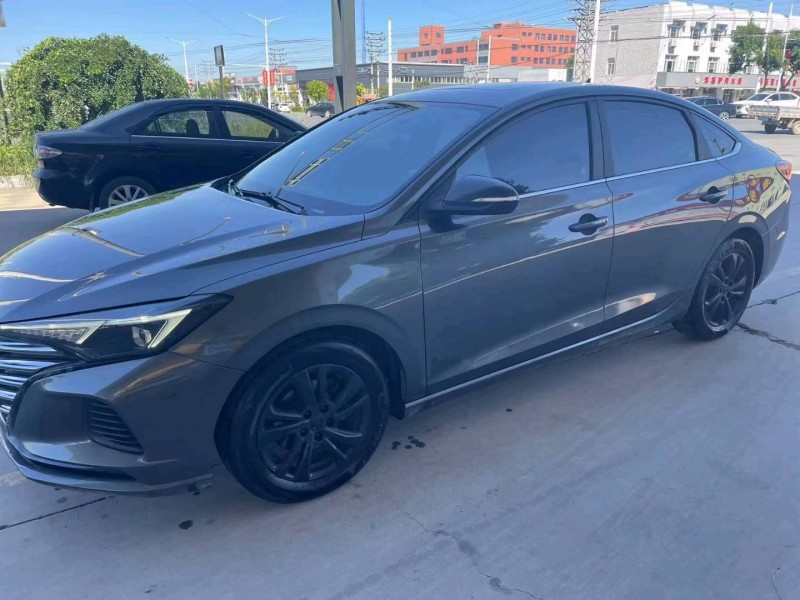 保定21年长安汽车逸动3