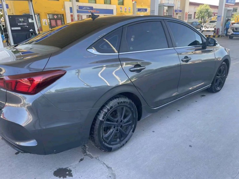 保定21年长安汽车逸动6