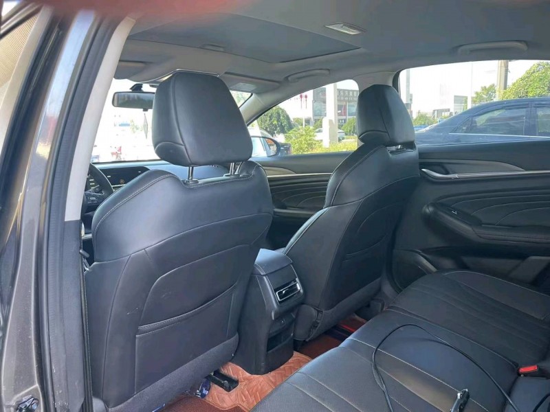 保定21年长安汽车逸动7