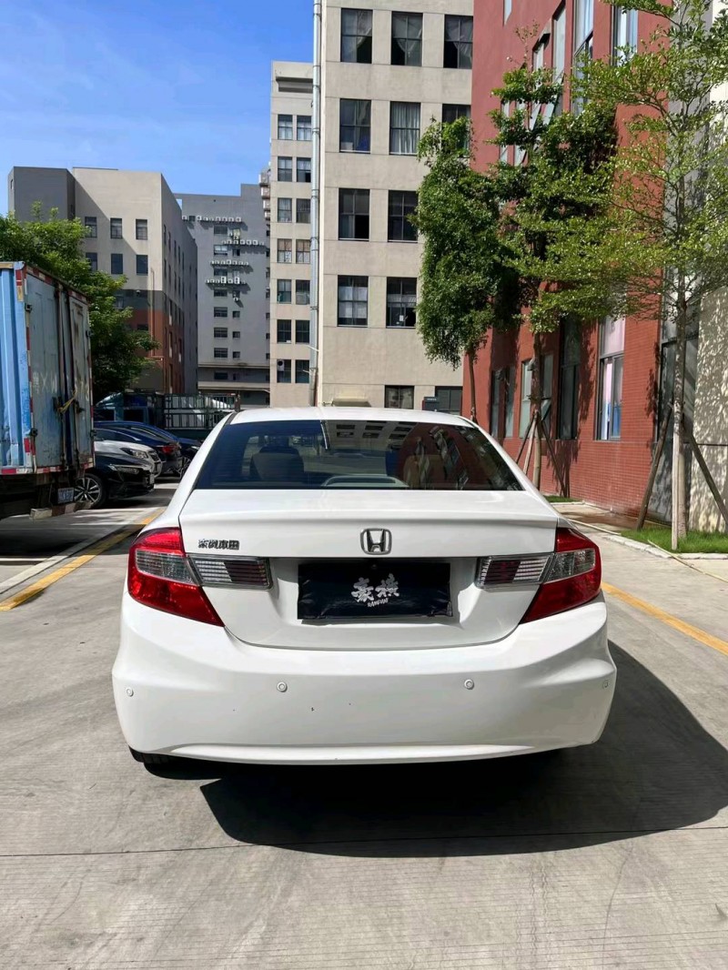 佛山12年本田思域9