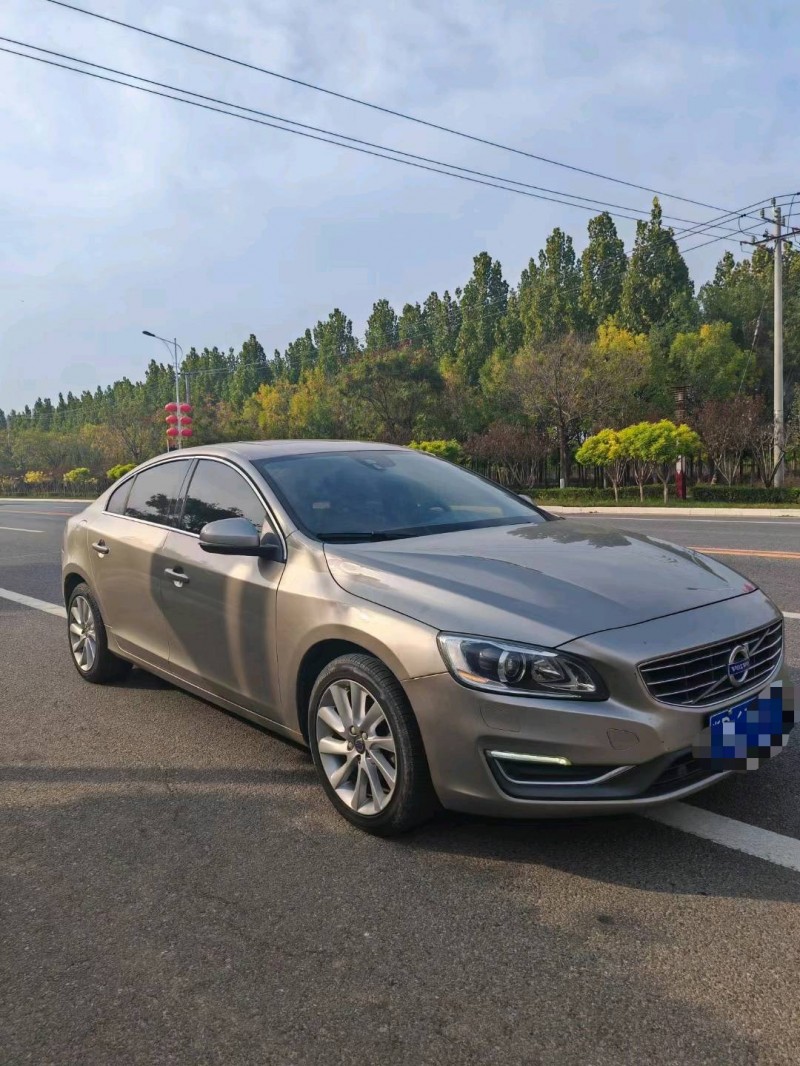 保定15年沃尔沃S60L3