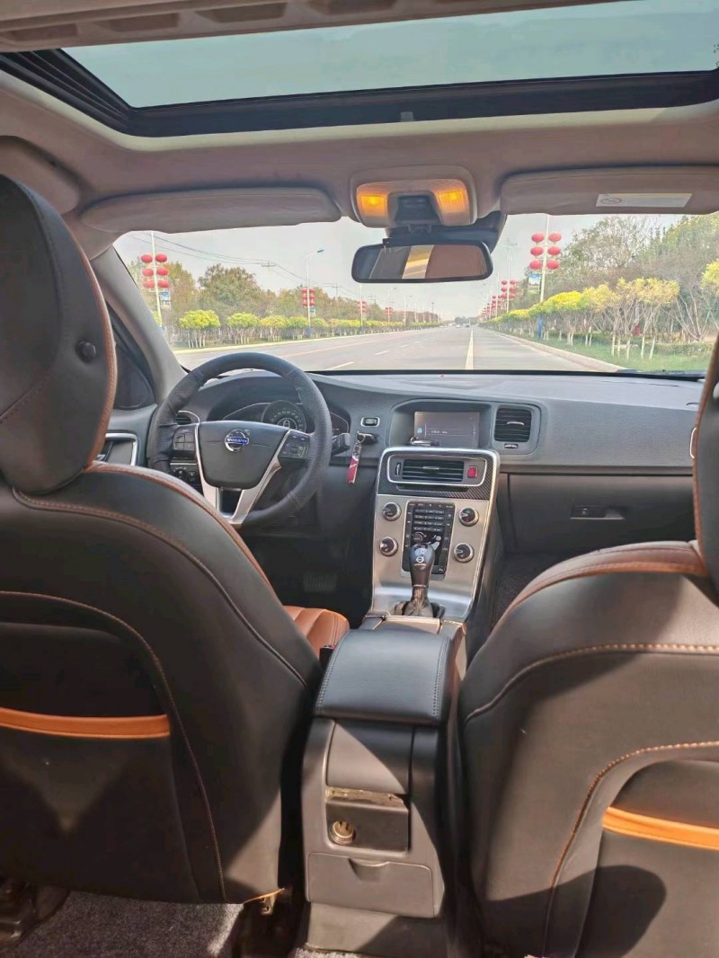 保定15年沃尔沃S60L6