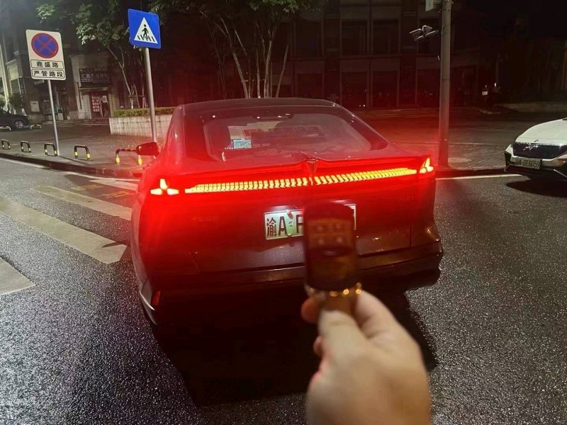 重庆22年长安汽车深蓝2