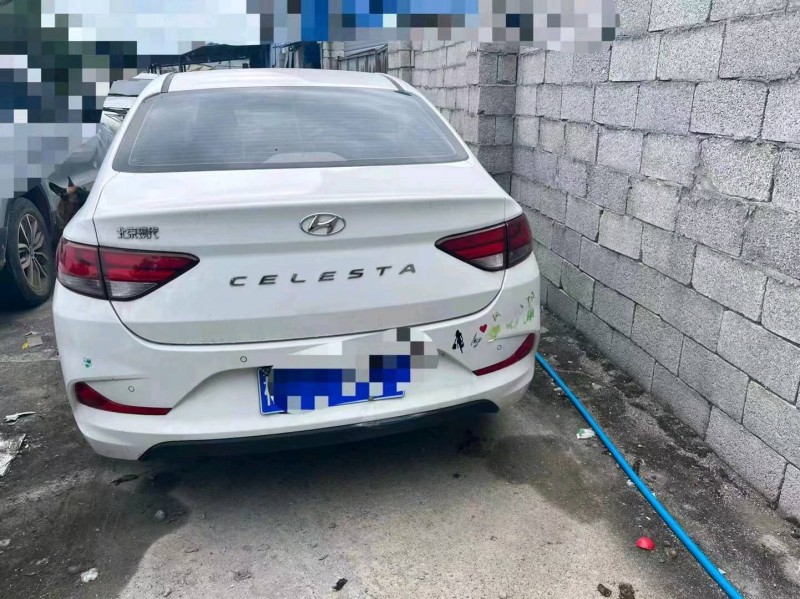 邯郸21年现代悦动5