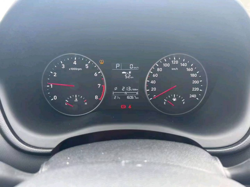 邯郸21年现代悦动6