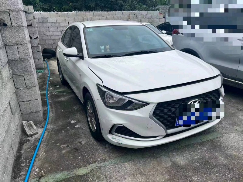 邯郸21年现代悦动7